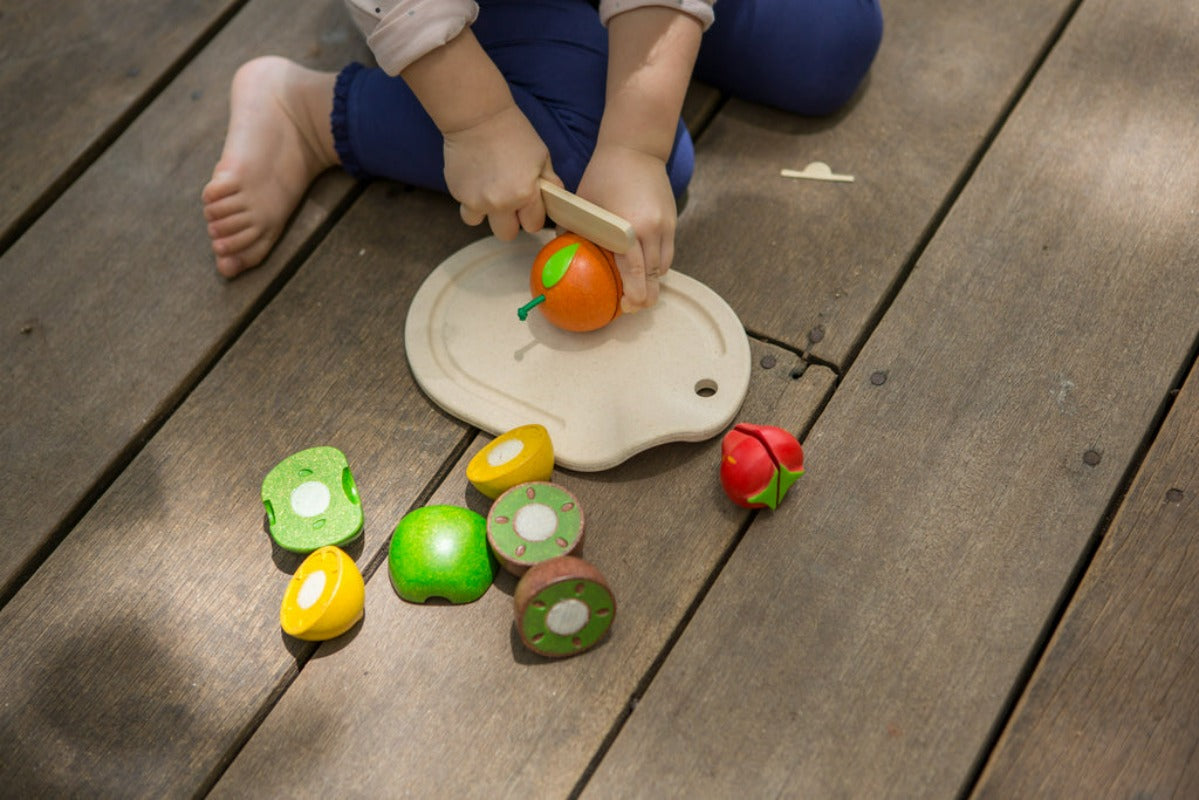 Plan Toys fruit & vegetable cutting